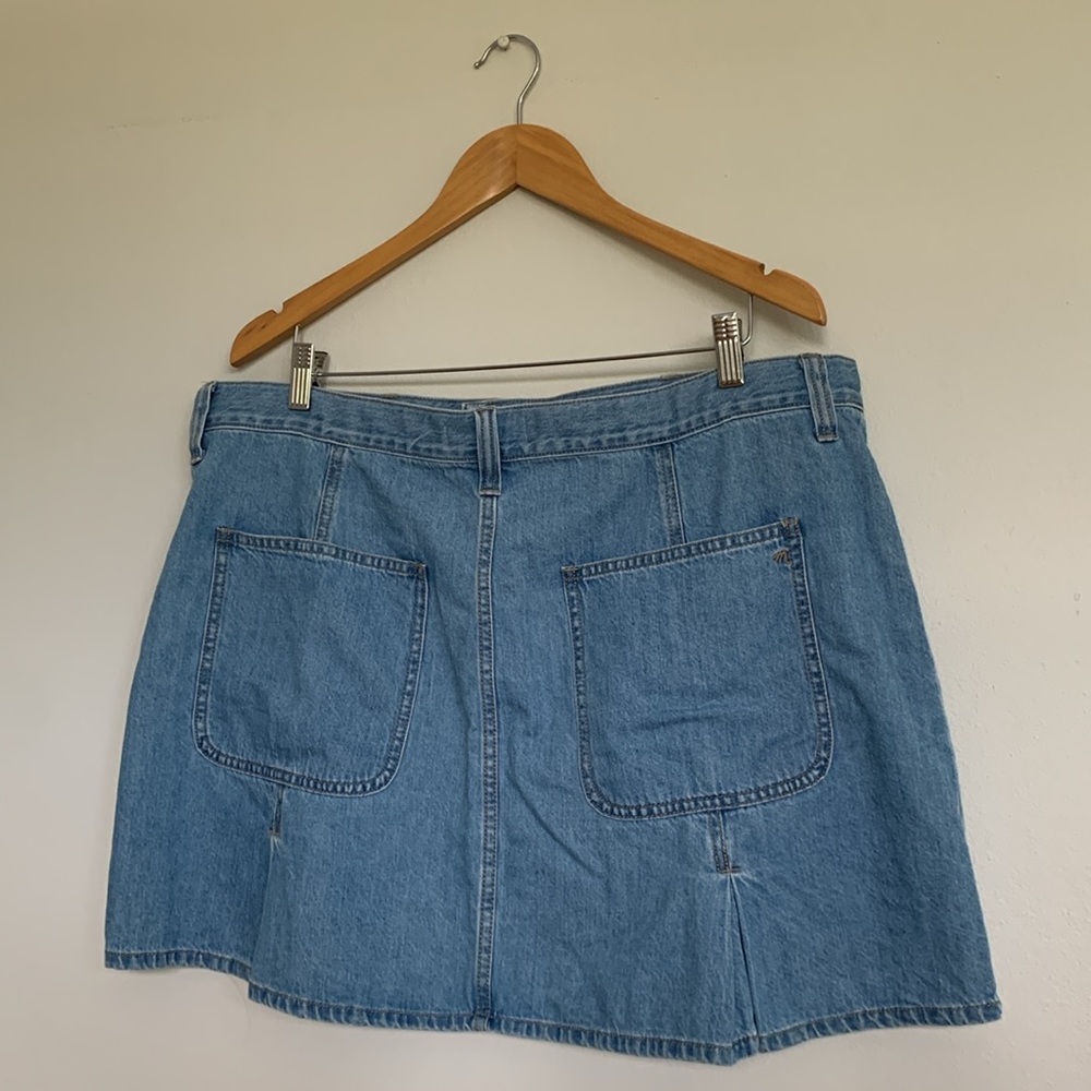 NWOT Madewell Pleated Denim Mini Skirt in
Stilecrost Wash 32 • - Picture 7 of 11